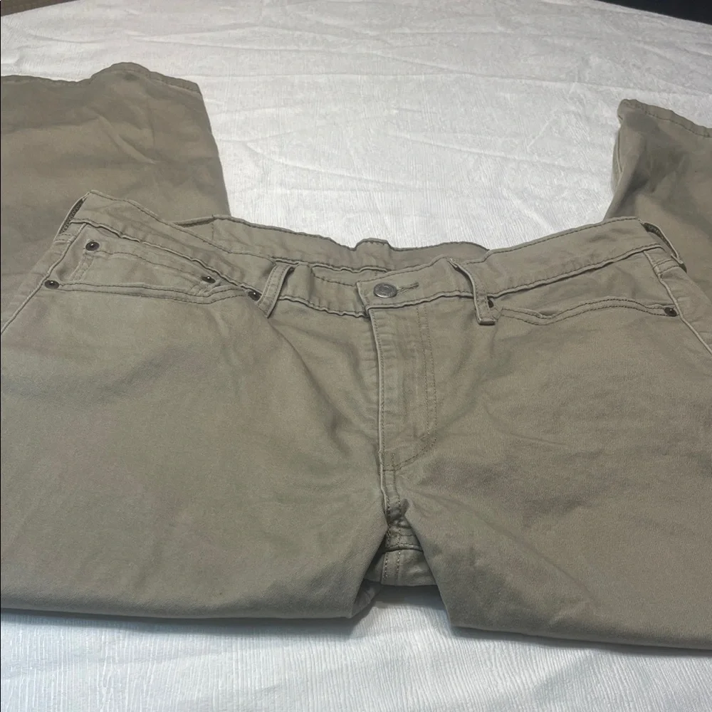 Levi's Men's Jeans in Khaki Green